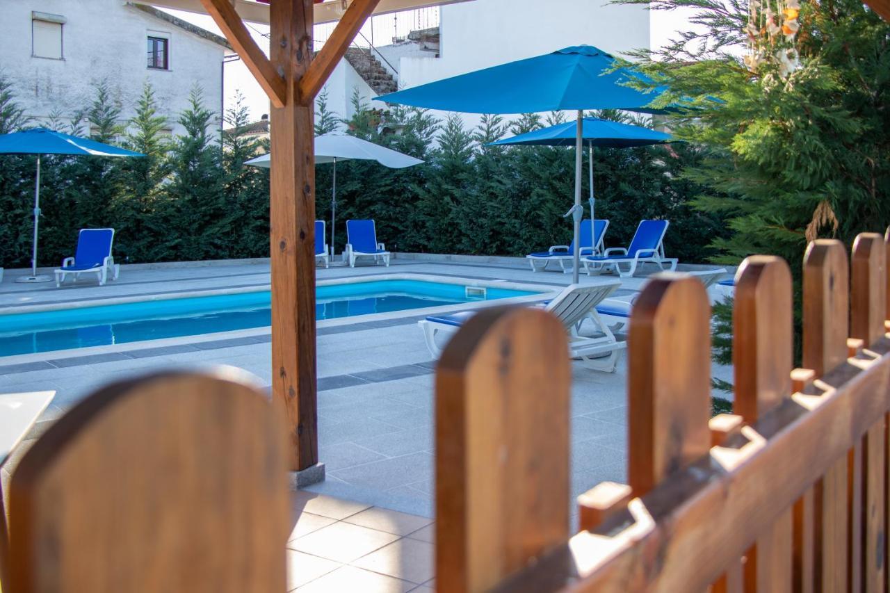 Villa Montes Guesthouse Coja Zewnętrze zdjęcie