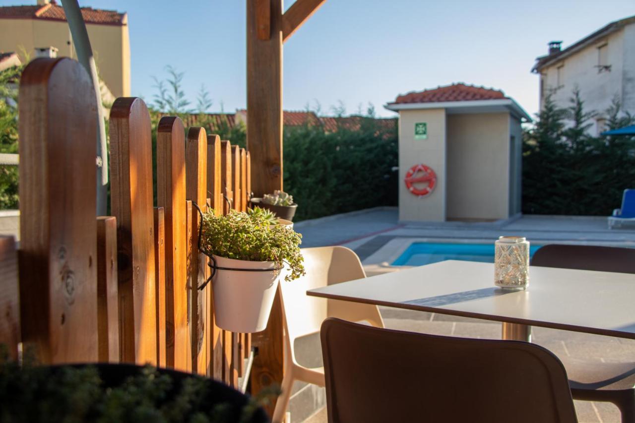 Villa Montes Guesthouse Coja Zewnętrze zdjęcie